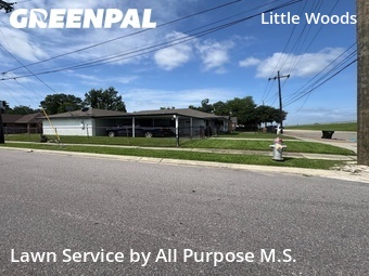Lawn mowed in New Orleans, 70128