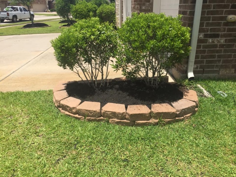 Yard mowing company in Houston, TX, 77045