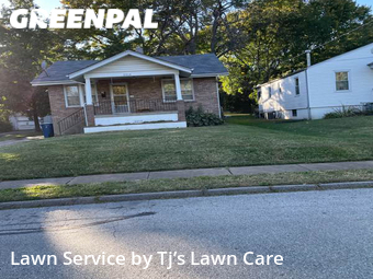 Lawn Mowing Service nearby Overland, MO, 