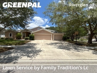 Lawn Cutting nearby Riverview, FL, 