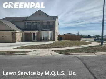 Lawn Cutting nearby Converse, TX, 