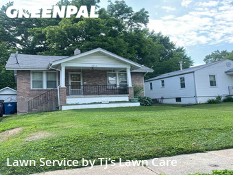 Lawn Mowing Service nearby Overland, MO, 