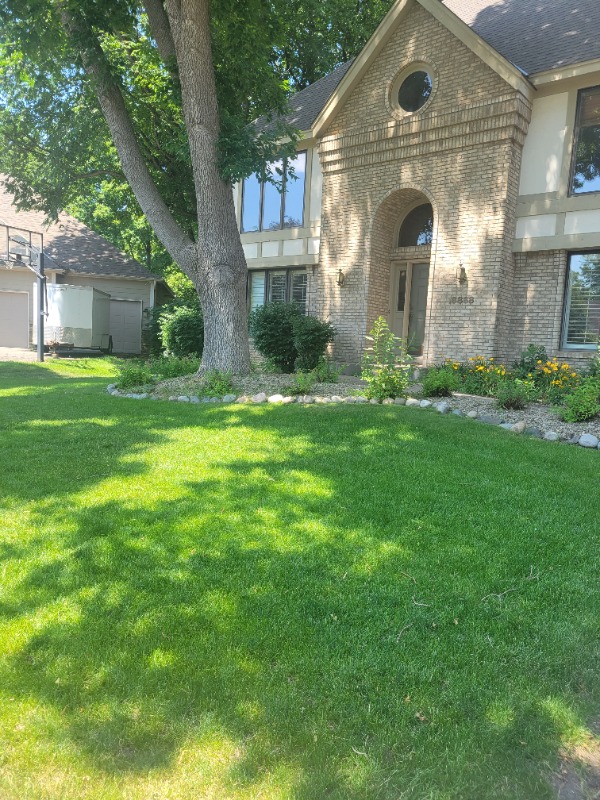 Abracadabra Lawn Car Lawn Care Services in Brooklyn Park, MN