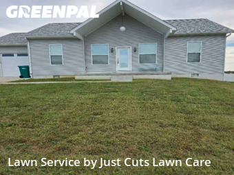 Lawn Mowing Service nearby Lebanon, IL, 