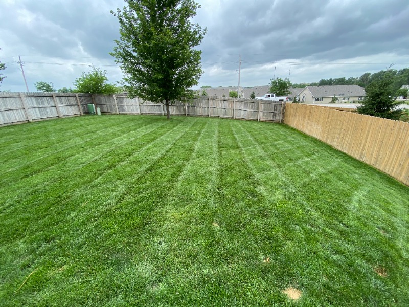 402 Mowing Company Lawn Care Services in Omaha, NE