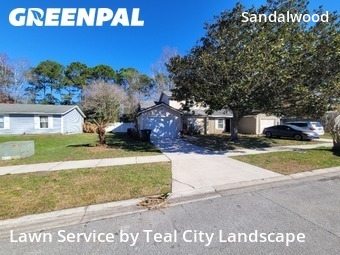 Lawn mowed in Jacksonville, 32246