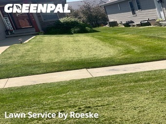 Lawn Cutting nearby Bloomington, IL, 