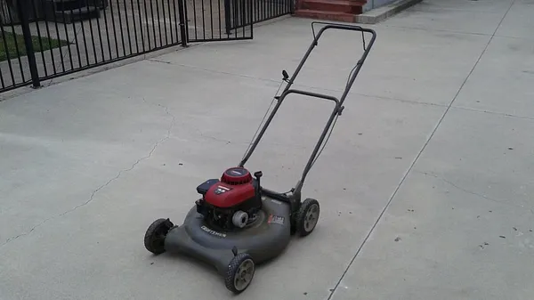 Jester's Lawnmower Shop Photo 16