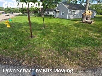 Lawn mowed in Loves Park, 61111