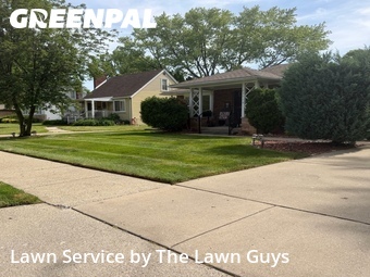Yard Mowing nearby Warren, MI, 