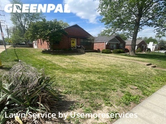 Grass Cut nearby Kirkwood, MO, 