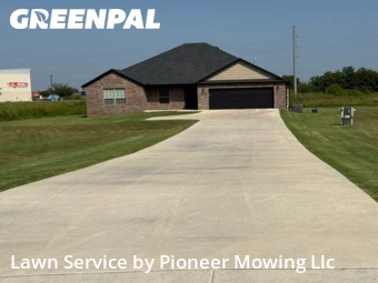 Lawn Cutting nearby Centerton, AR, 