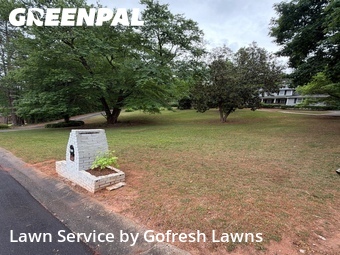 Lawn Mowing Service nearby College Park, GA, 