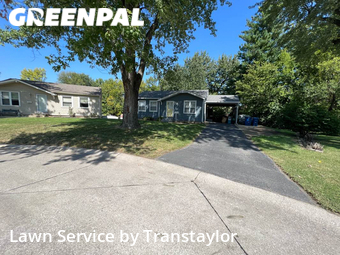 Yard Cutting nearby Maryland Heights, MO, 