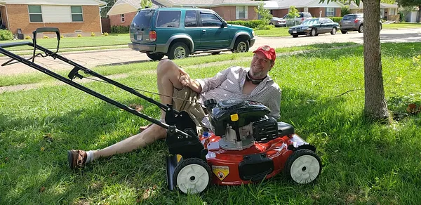 Garland Saw & Lawnmower Photo 15