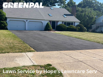 Yard Mowing nearby Meriden, CT, 