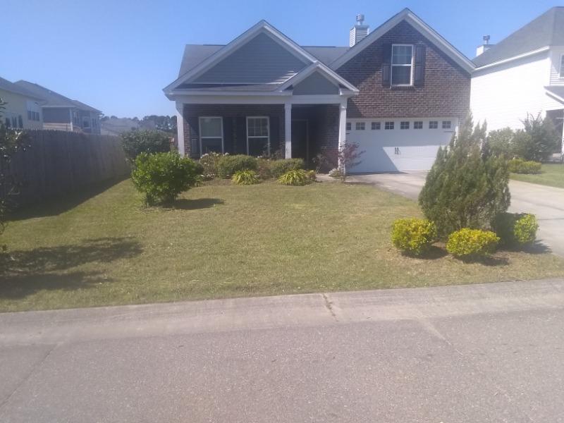 Smalls Does It All Lawn Care Services in Moncks Corner, SC