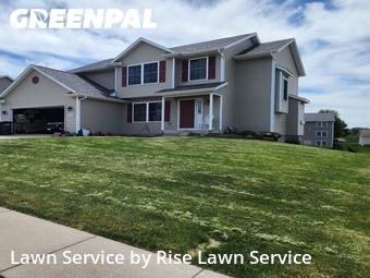 Lawn Care nearby Bettendorf, IA, 