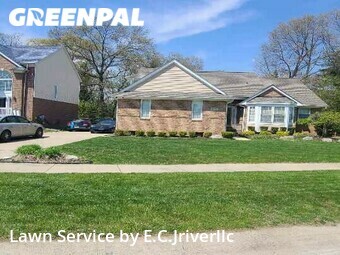 Lawn Cutting nearby Westland, MI, 