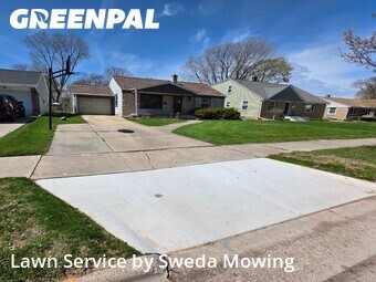 Yard Mowing nearby Green Bay, WI, 
