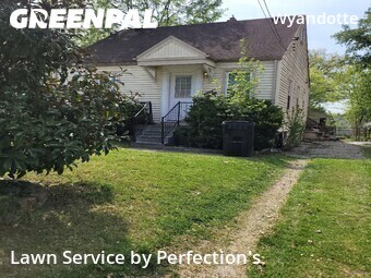 Grass Cutting nearby Louisville, KY, 