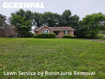 Grass Cutting nearby Clarksville, TN, 