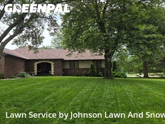 Yard Mowing nearby Lincoln, NE, 