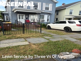 Lawn mowed in Kingston, 12401