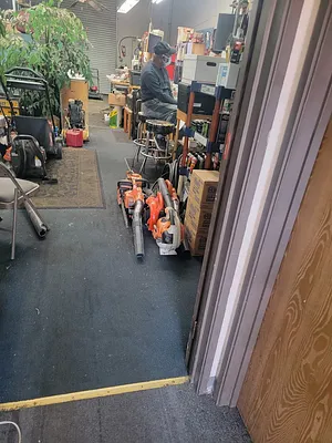 K & L Lawnmower Photo 4