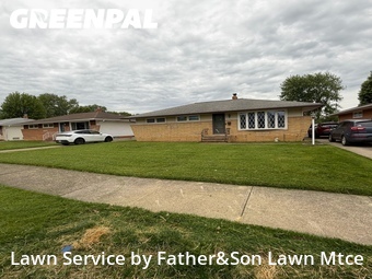 Lawn Cutting nearby Parma, OH, 
