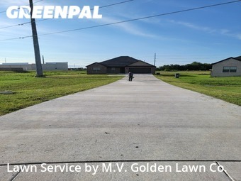 Grass Cutting nearby Centerton, AR, 