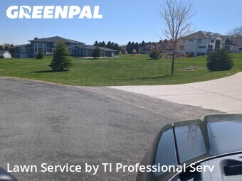 Lawn Maintenance nearby Madison, WI, 