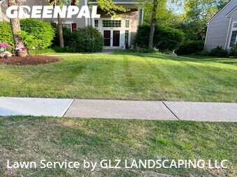 Lawn mowed in Mundelein, 60060