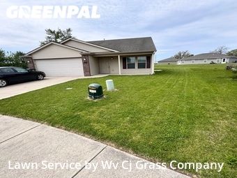 Grass Cut nearby Fort Wayne, IN, 