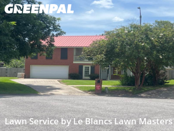 Lawn Mowing nearby Lafayette, LA, 