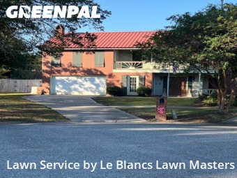 Lawn Maintenancein Lafayette,70508,Lawn Mow by Le Blancs Lawn Masters, work completed in Dec , 2025