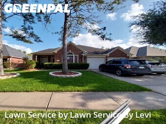 Lawn Mowing Service nearby Pearland, TX, 