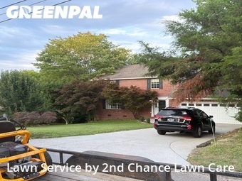 Lawn mowed in Knoxville, 37922
