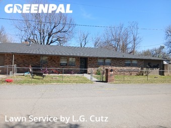 Lawn Maintenance nearby El Reno, OK, 