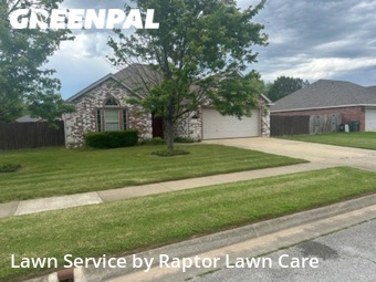 Grass Cutting nearby Fayetteville, AR, 