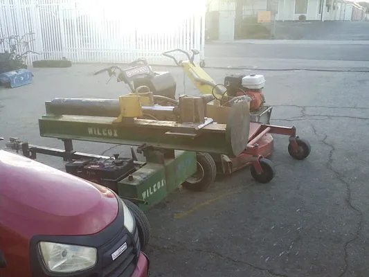Cerón Bros Lawnmower Photo 3