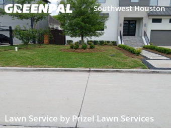 Lawn Maintenancein Bellaire,77401,Yard Mowing by Prizel Lawn Services, work completed in Dec , 2025