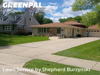Lawn Care Service nearby Clarendon Hills, IL, 