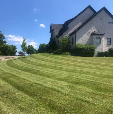 Order Lawn Care in Nashville, TN, 37115