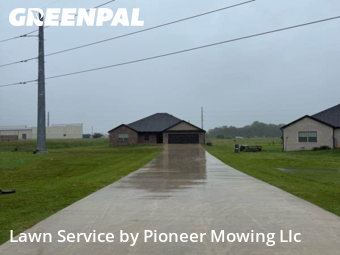 Lawn Cutting nearby Centerton, AR, 