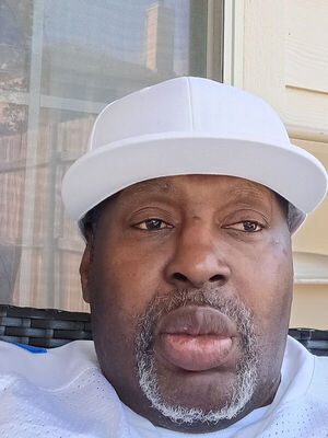 GreenPal customer review profile photo for Darrick Holley