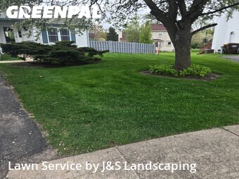 Lawn Care nearby Woodstock, IL, 
