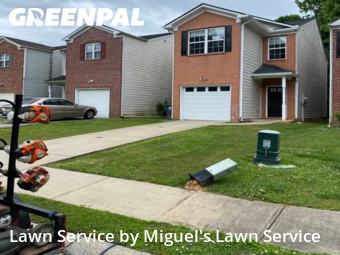Lawn Mowing nearby College Park, GA, 