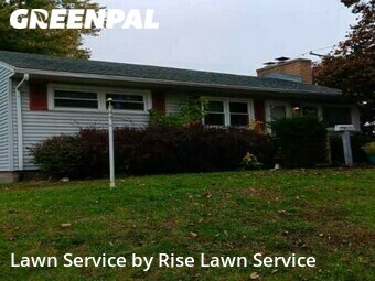 Lawn Maintenance nearby Davenport, IA, 