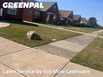 Yard Mowing nearby Parma, OH, 